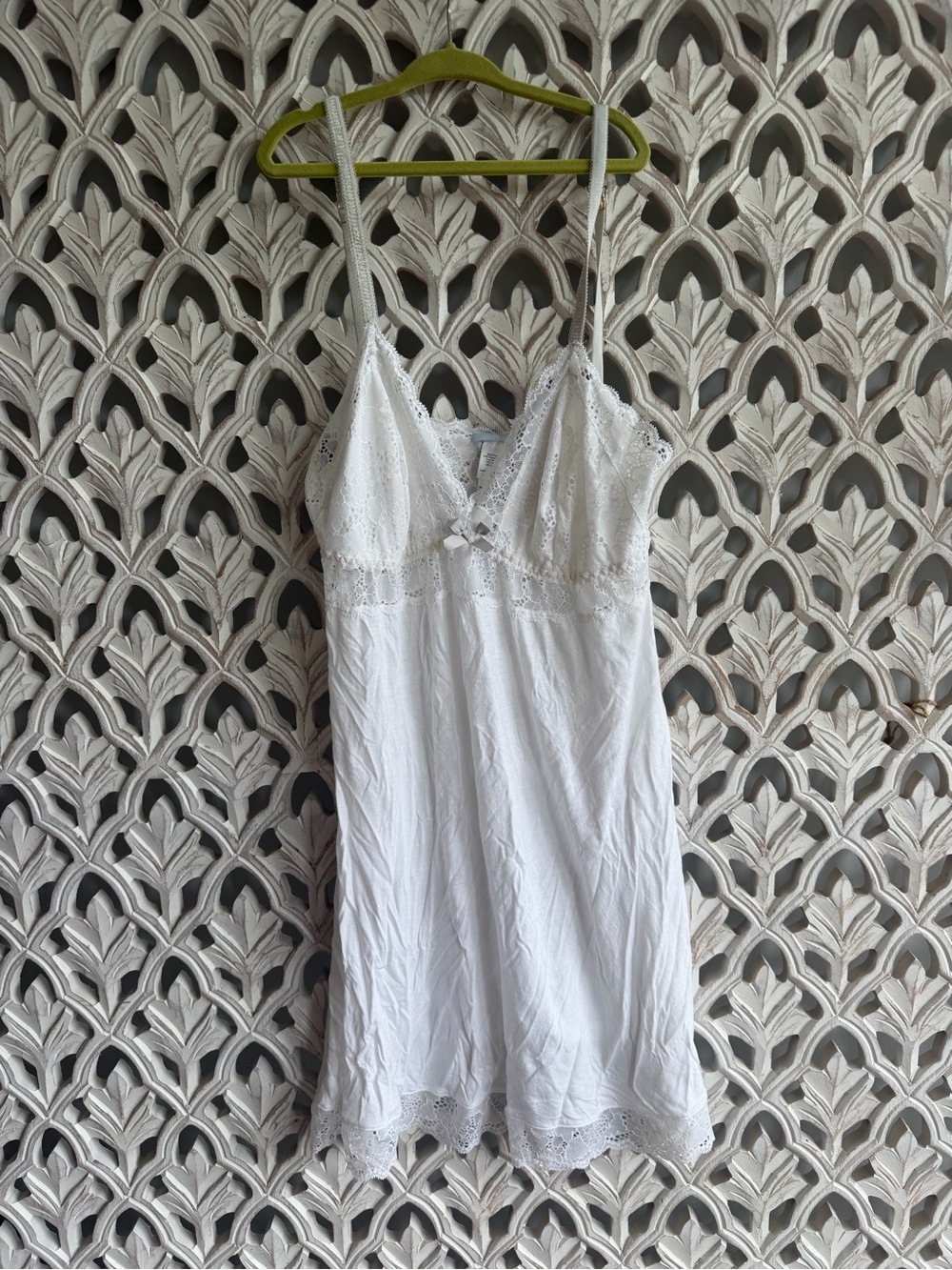 Eberjey White Lace-Trim Chemise, M